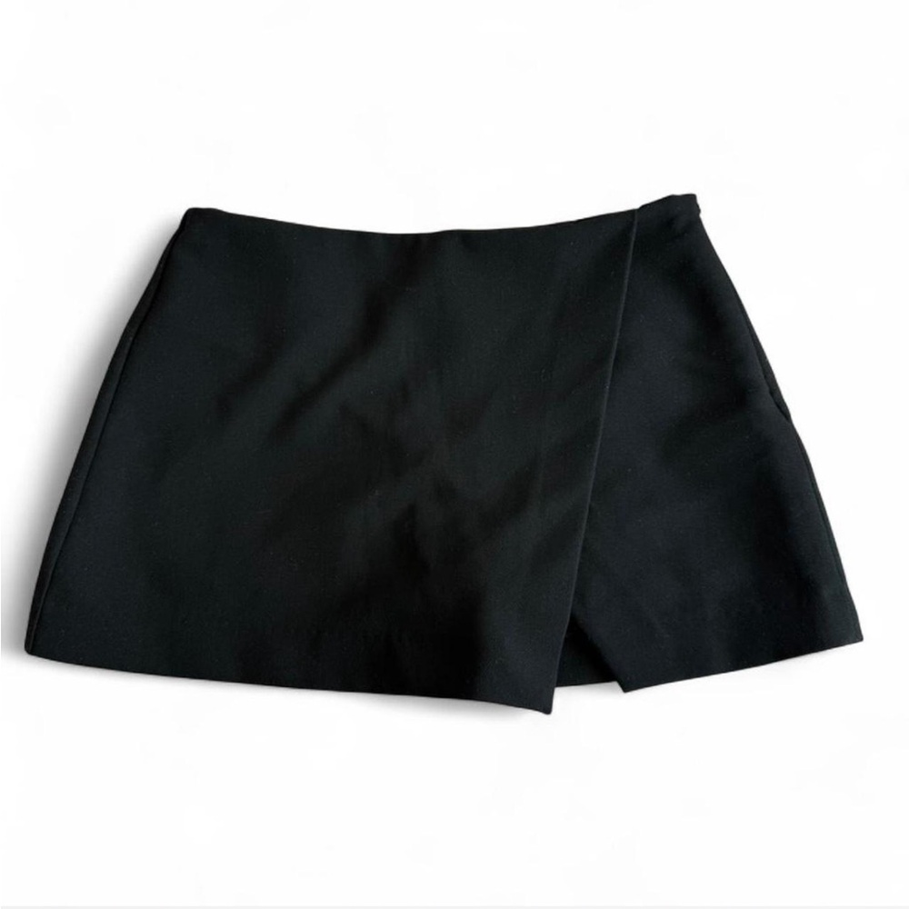 Zara Asymmetrical Black Mini Skort Size Small
